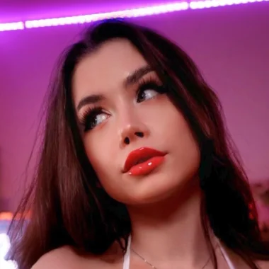 Laurel🌺ᴄʜᴇᴄᴋ ᴍʏ ᴘɪɴ🍯