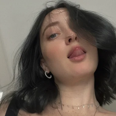 soph ✧･ﾟ♡ *･ﾟ
