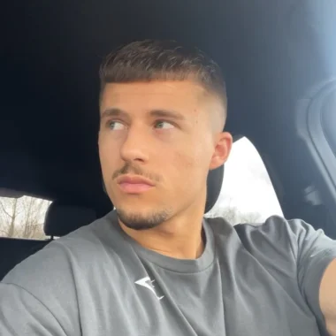 Chris 🍆 Top 0.6%