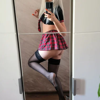 Mia