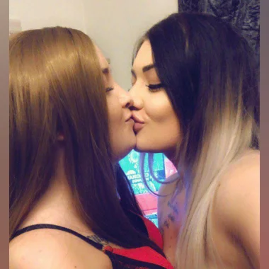 LESBIANS WANT BF🍆