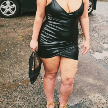 naughty_hotwife