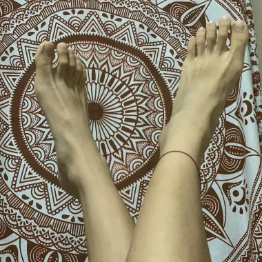 asian foot girl