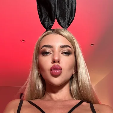 𝐒𝐇𝐀𝐍𝐓𝐈 🖤