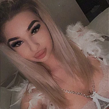 Luxxxandraa