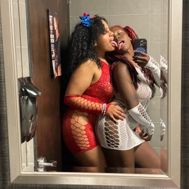 Pisces & Classy Steph *NO PPV*