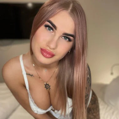 Blonde Bonnie 🖤🐰